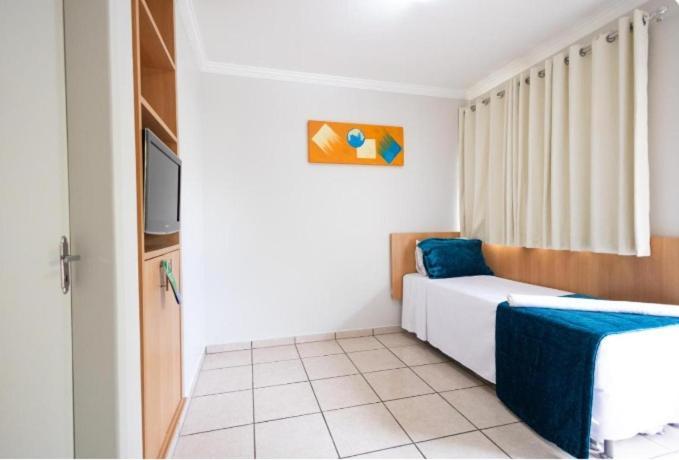 Diroma Fiori - Hoteis Com Roupa De Cama --- Destinos Combinados Turismo Caldas Novas Esterno foto